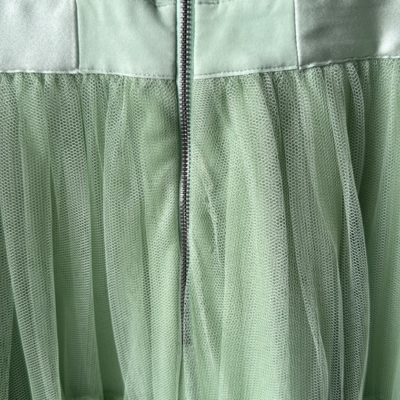 alice + olivia Chara Midi Dress - Picture 6 of 10